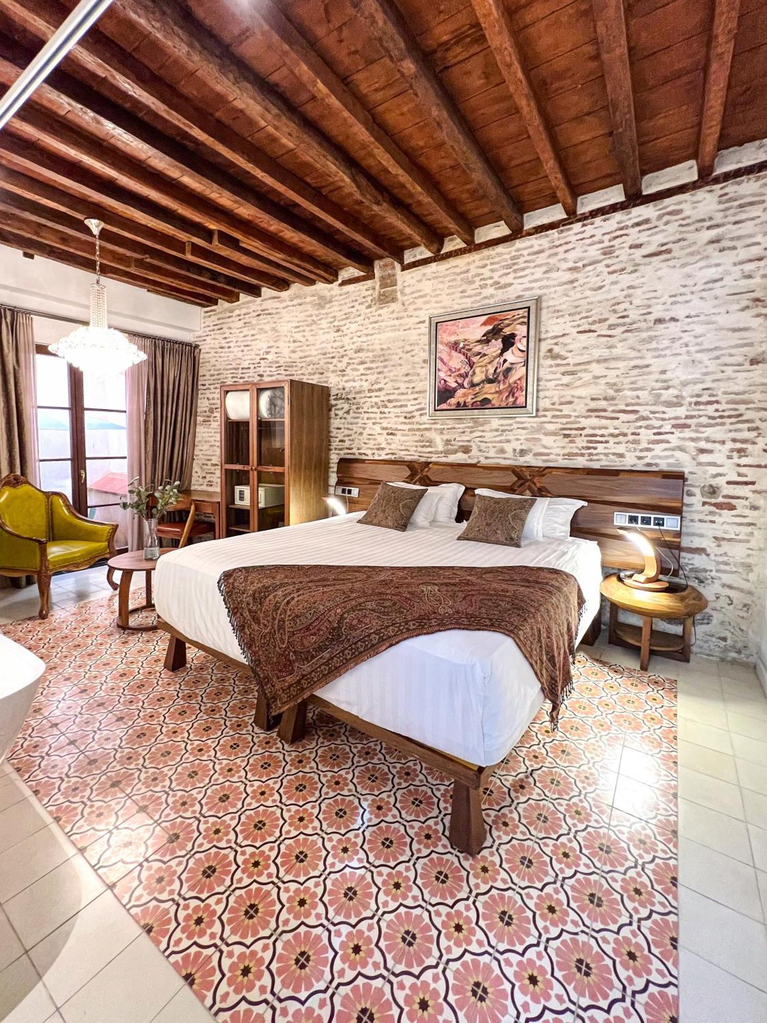 מאלגה Anahita Boutique Hotel מראה חיצוני תמונה