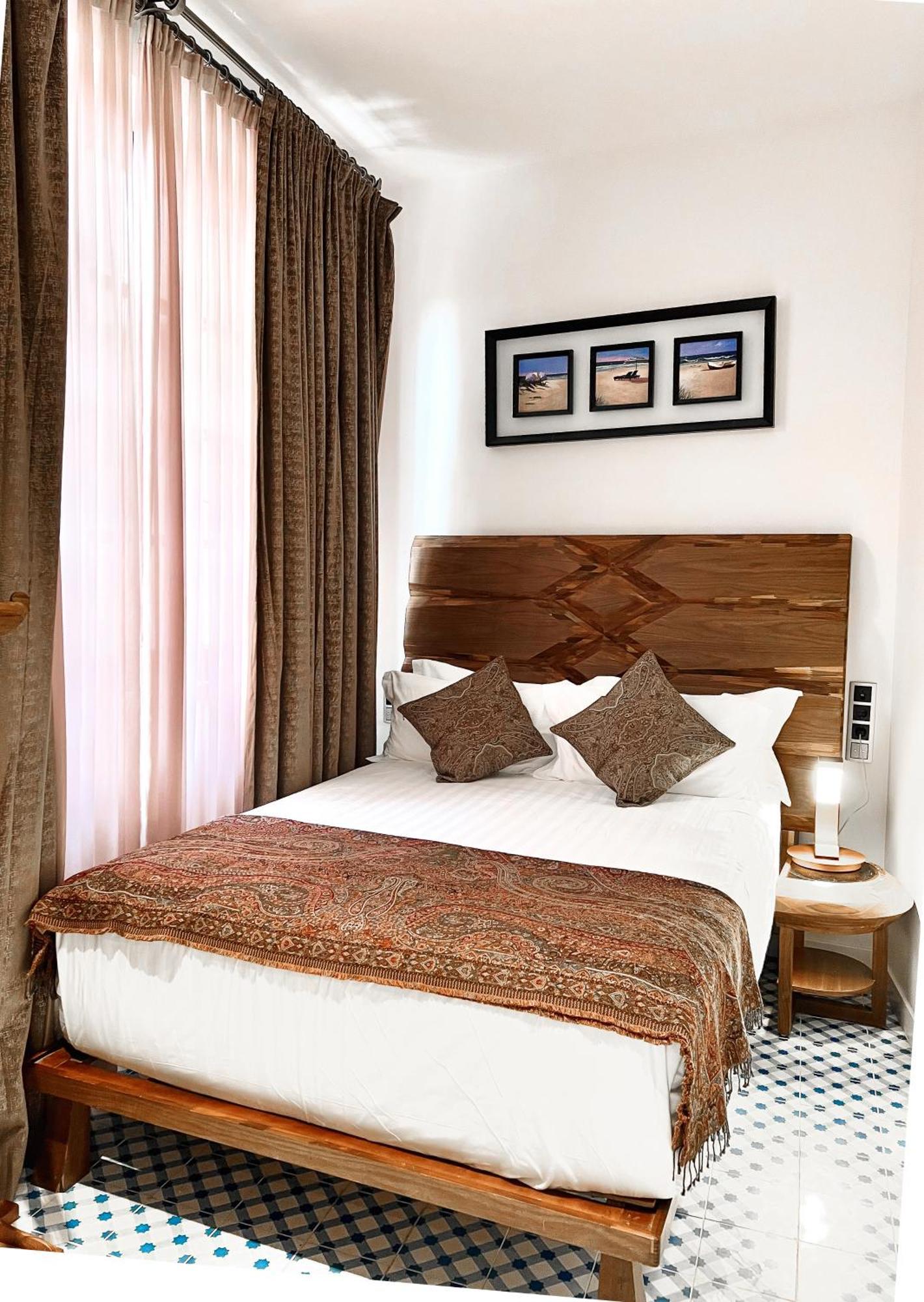 מאלגה Anahita Boutique Hotel מראה חיצוני תמונה
