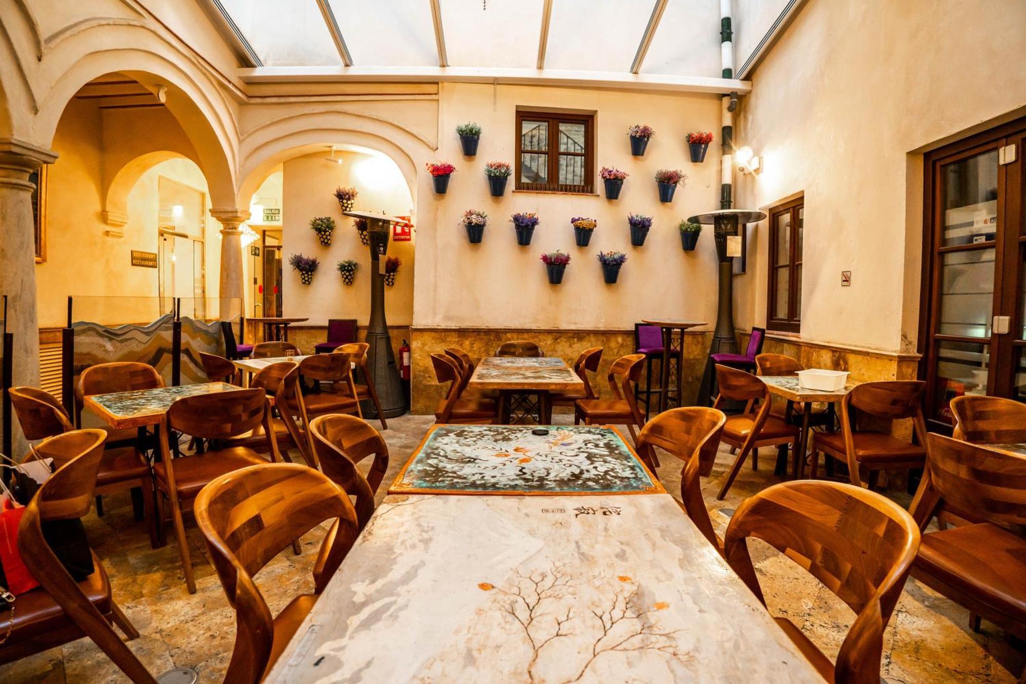 מאלגה Anahita Boutique Hotel מראה חיצוני תמונה